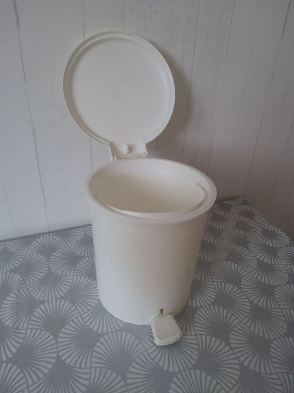 POUBELLE Décoration