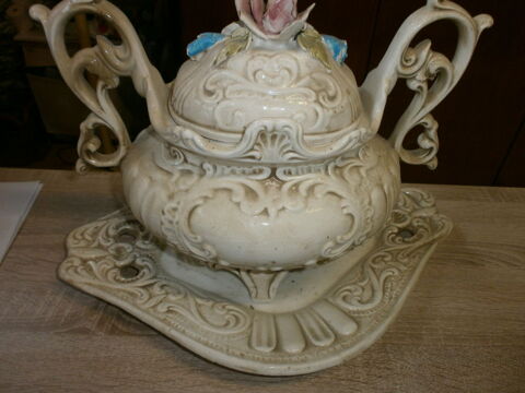 Soupieres ceramique  TBE 7 Tug�ras-Saint-Maurice (17)