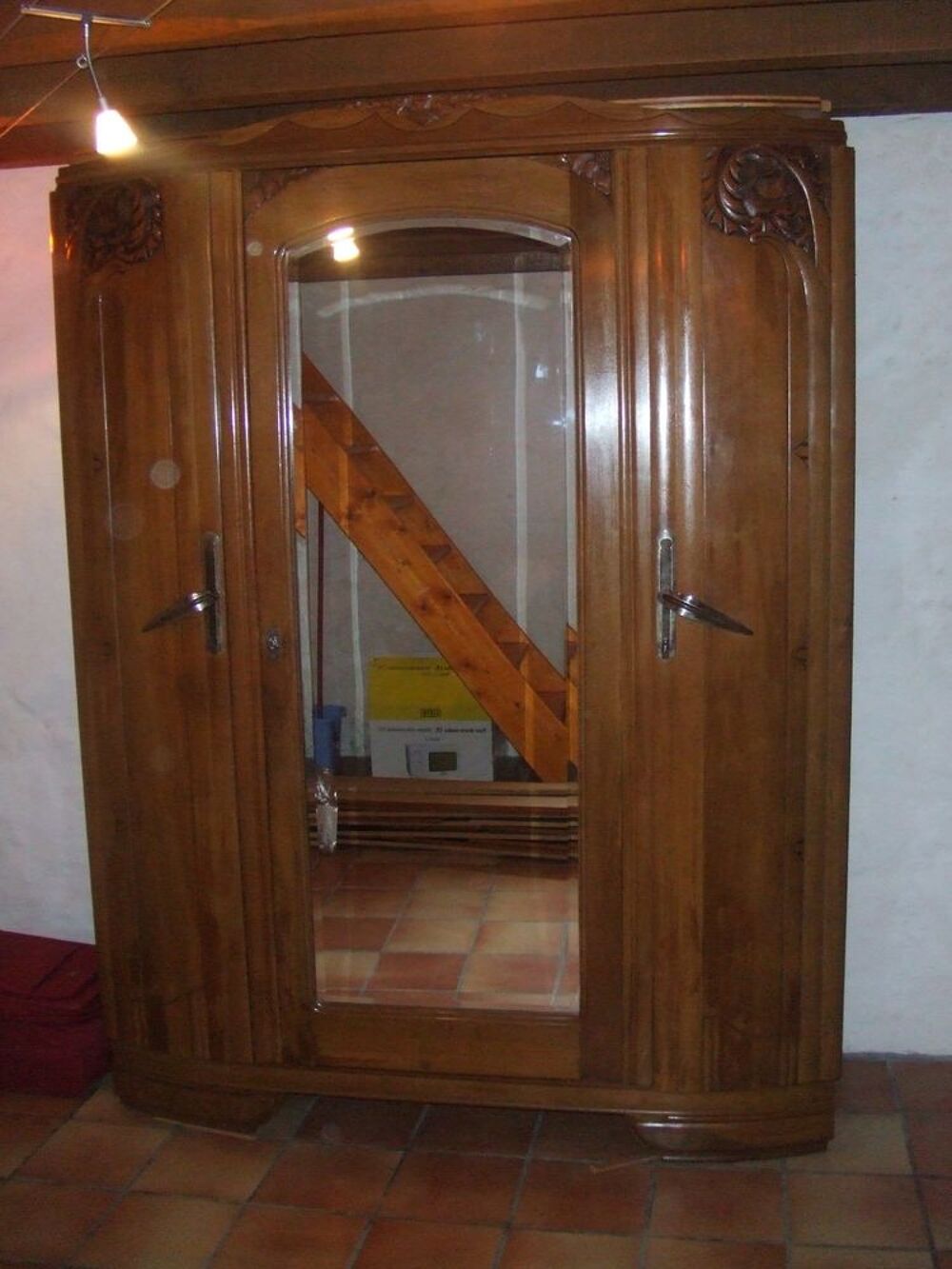Style art d&eacute;co - Armoire en bon &eacute;tat
Meubles