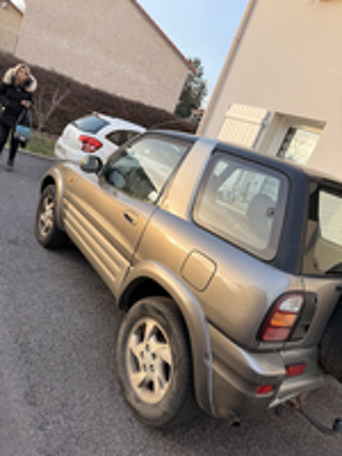 RAV 4 RAV4 2.0i GX Rav Cruiser 1999 occasion 63430 Pont-du-Ch&acirc;teau