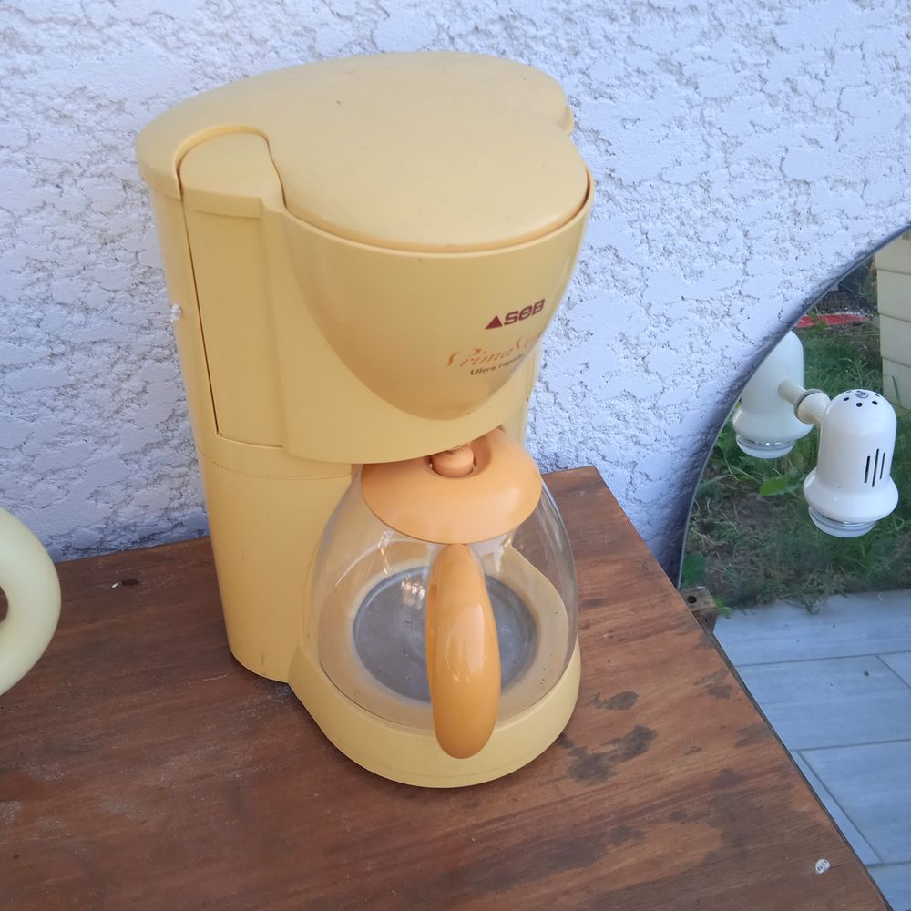 Cafeti&egrave;re Seb mod&egrave;le Prima Serra Jaune Electroménager