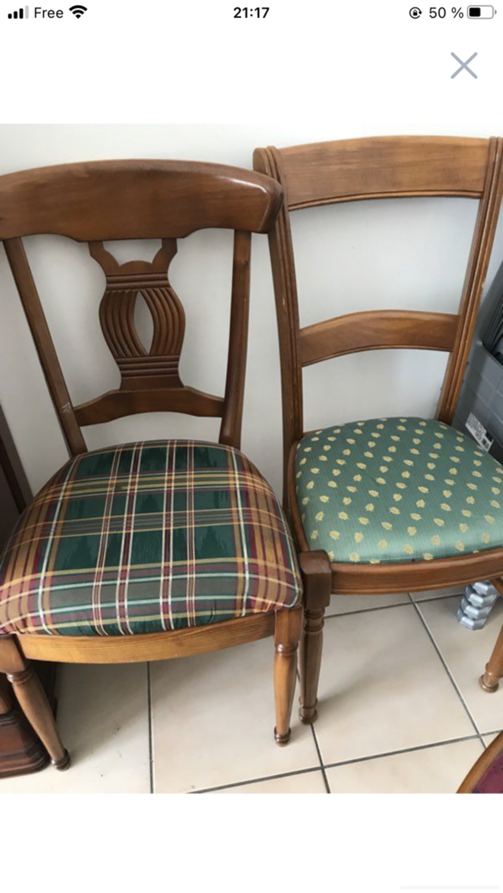 Table et chaises de salle &agrave; manger en merisier Meubles