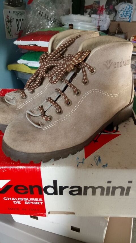 Chaussure de randonne femme 40 Reims (51)