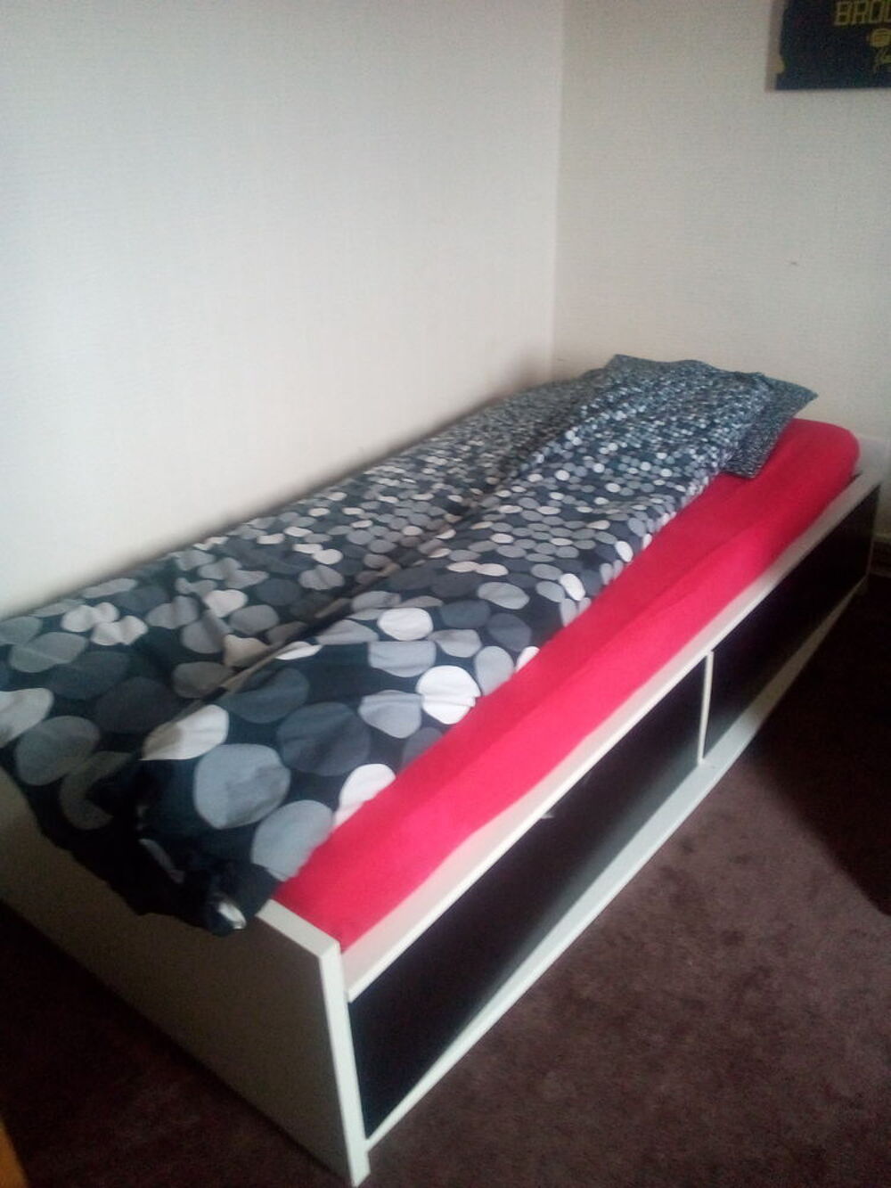 Lits Ikea 1 personne x 3 Meubles