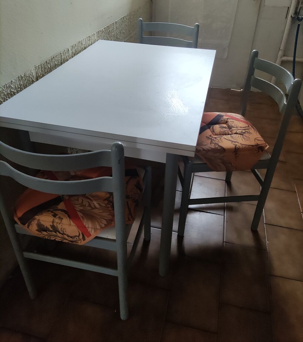 Table et chaises Meubles