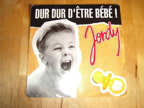 Vinyle 45 T  Dur dur d'être bébé  2 Villiers (86)