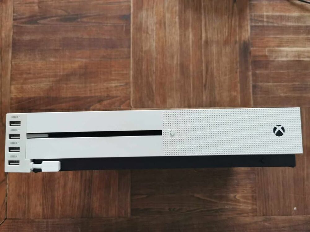 XBox One S 1T Consoles et jeux vidos