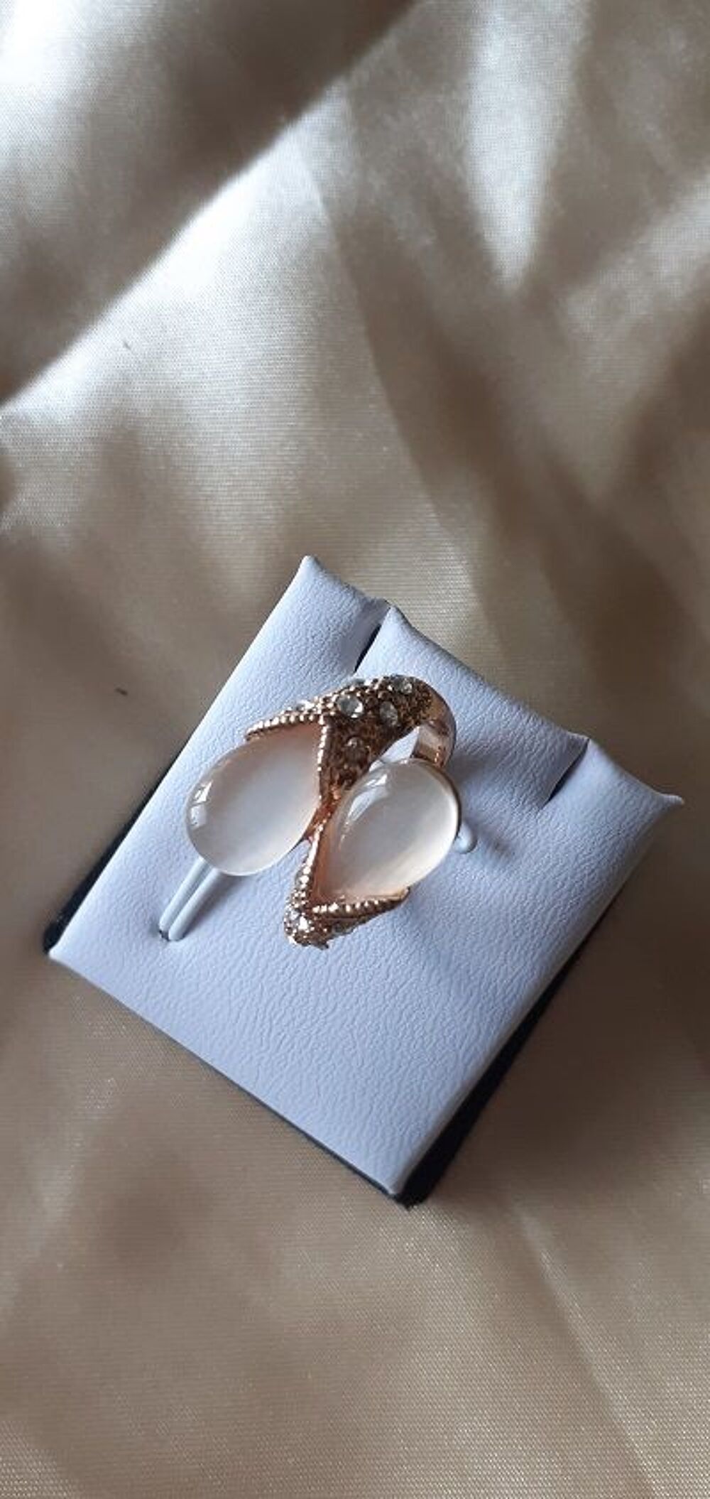 Bague goutte d'eau opale Bijoux et montres