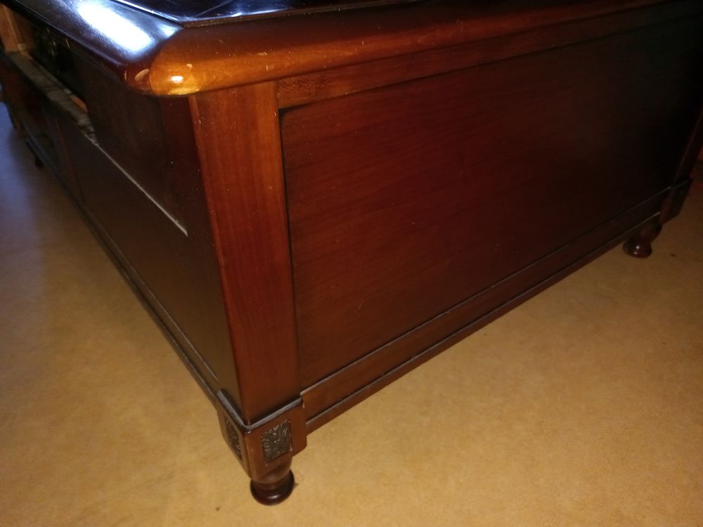 table basse de salon style Louis Philippe Meubles