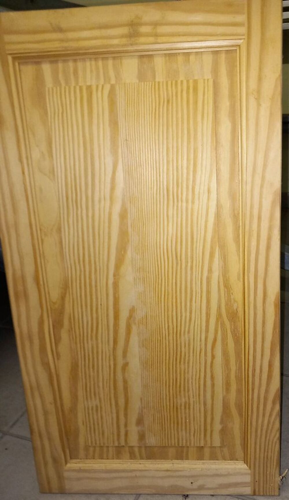 Fa&ccedil;ade de porte en pin massif Bricolage