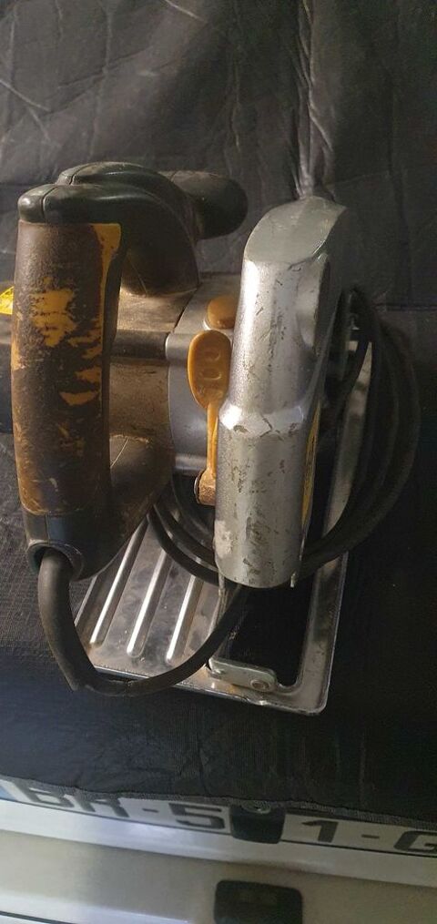 Scie circulaire 12 tampes (91)