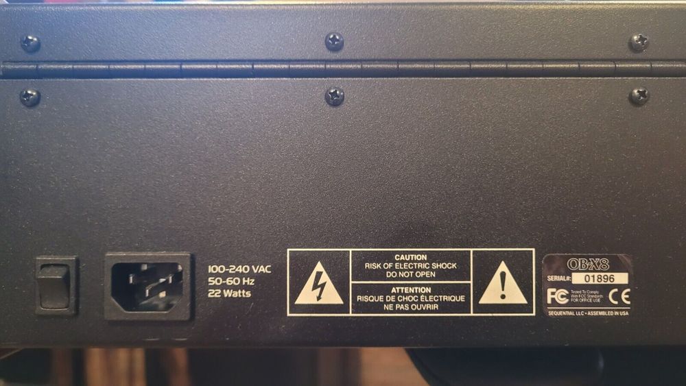 Oberheim OB-X8 8-Voice Polyphonic Analog Synthesizer Instruments de musique
