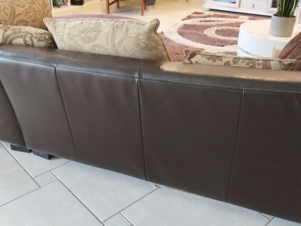 Joli Canap&eacute; d'angle confortable bois et Chiffons Meubles