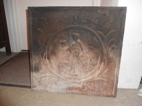 PLAQUE DE CHEMINEE EN FONTE
0 Viarmes (95)