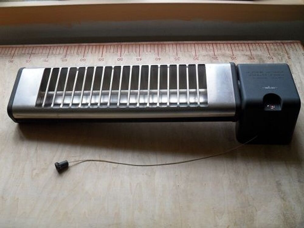 CONVECTEUR RAYONNANT 2000W Electroménager