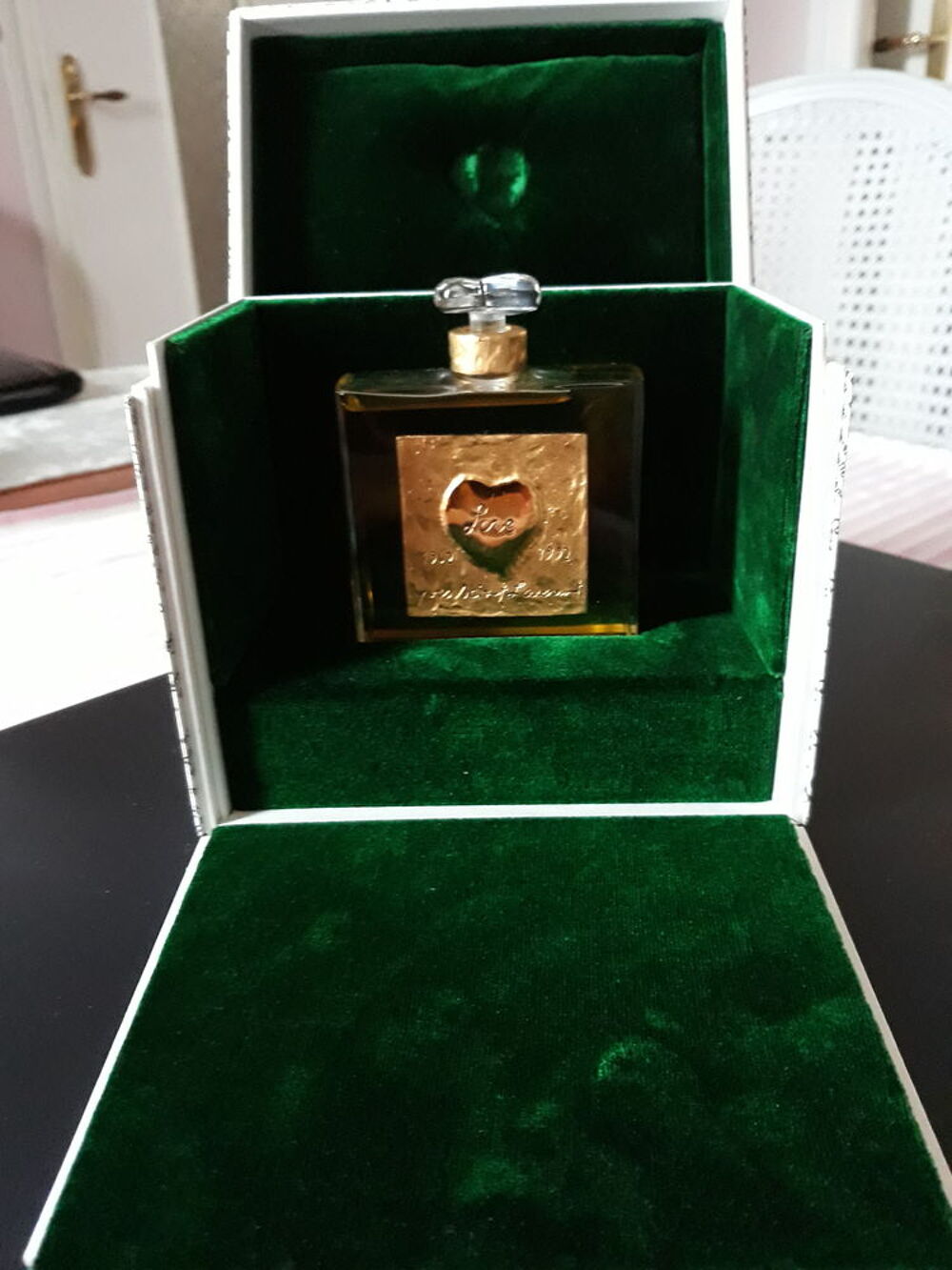 Parfum &quot;Love&quot; Yves SAINT LAURENT 