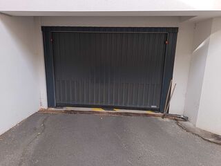  Parking / Garage à louer 15 m²