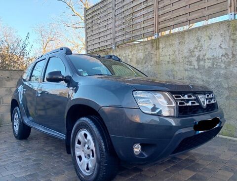 Dacia Duster TCe 125 4x2 Lauréate 2015 occasion Russy-Bémont 60117