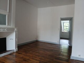  Appartement à louer 3 pièces 75 m²