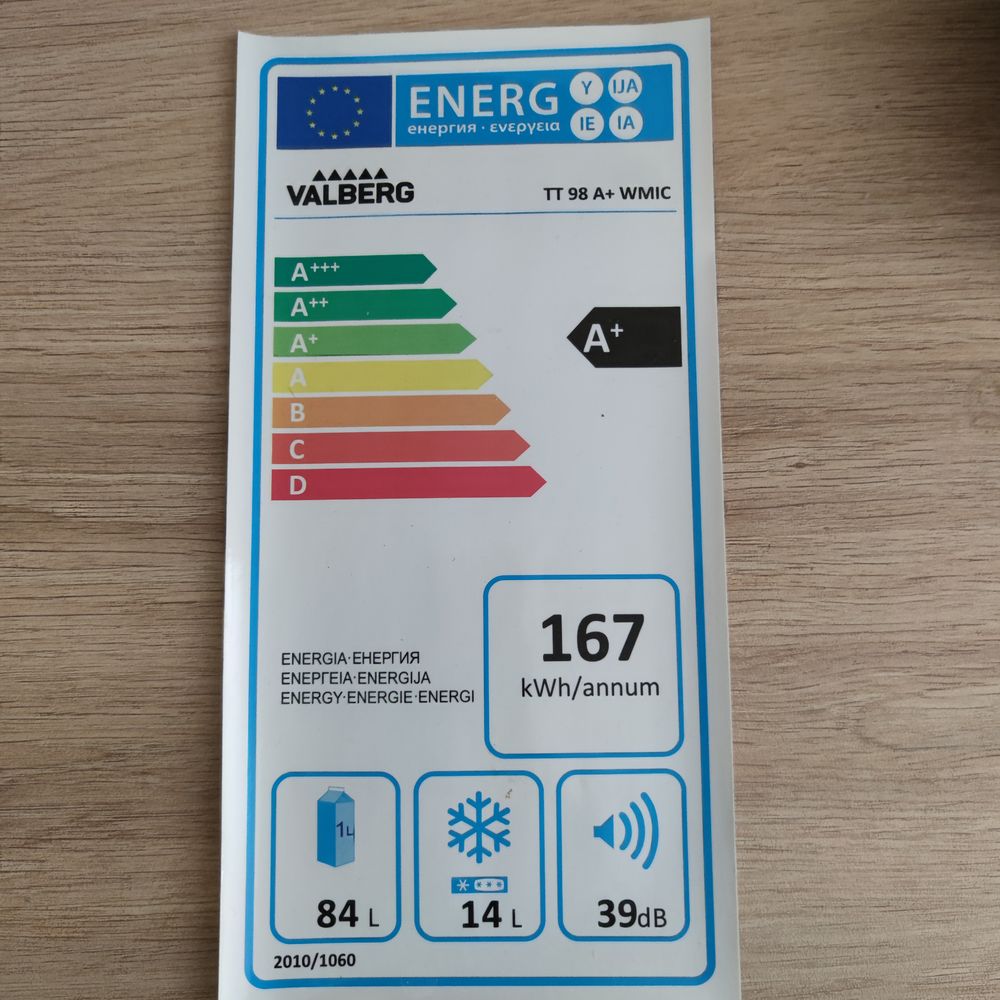 R&eacute;frig&eacute;rateur+ freezer Valberg 98 L Electroménager