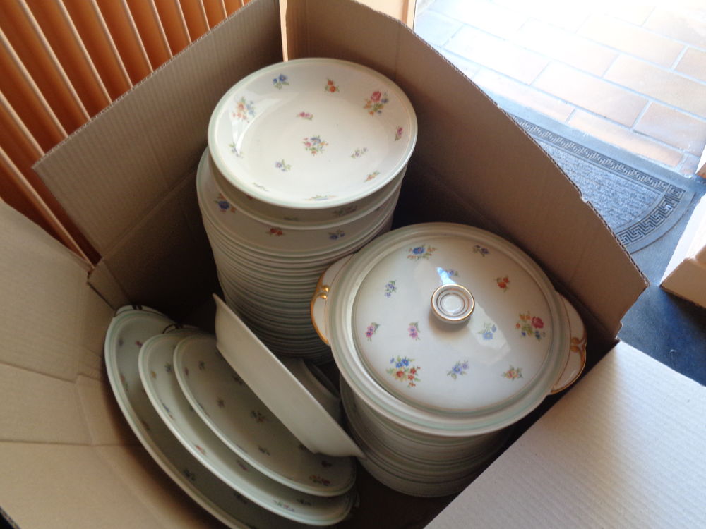 Service vaisselle porcelaine 70 pi&eacute;ces Cuisine