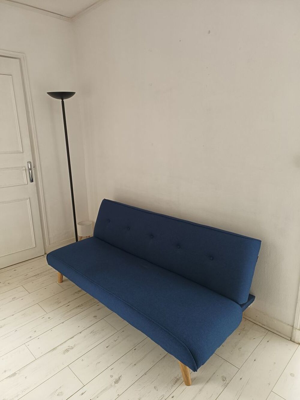 Location Appartement Location meublée rue de Charenton Paris 12