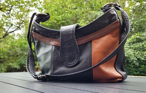 SAC � MAIN FEMME 2 Claix (38)