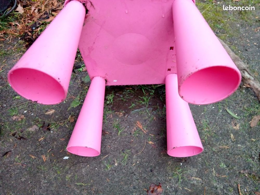 chaise mammut IKEA fuschia Mobilier enfants
