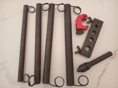 Outils pour Cuivre de 1,535kg + caisse en fer pour outils Le Plessis-Trévise (94)