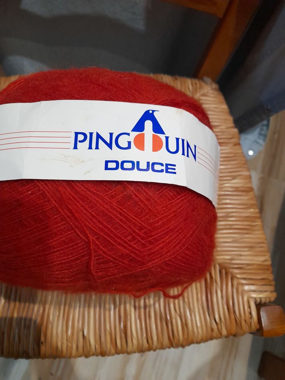 Une Pelote, un pull Vêtements