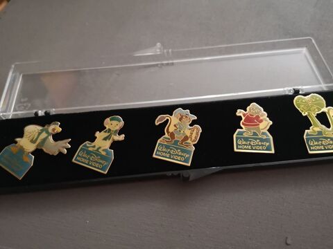 Coffret 5 pins personnages Walt Disney 15 Boé (47)