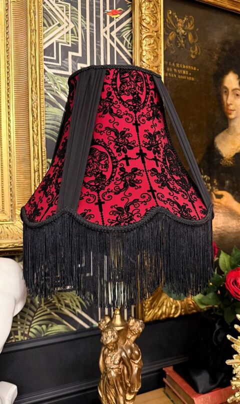 ????Abat-jour La Nuit des Roses Noires? 145 Vannes (56)