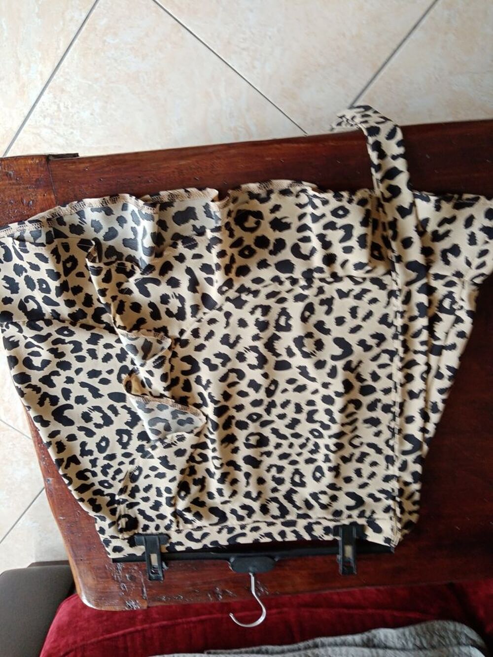 jupe en voile leopard Vtements