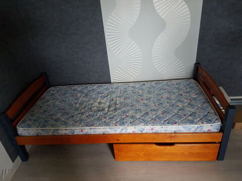 VENDS LIT - TIROIR et CHEVET 60 Viville-en-Haye (54)