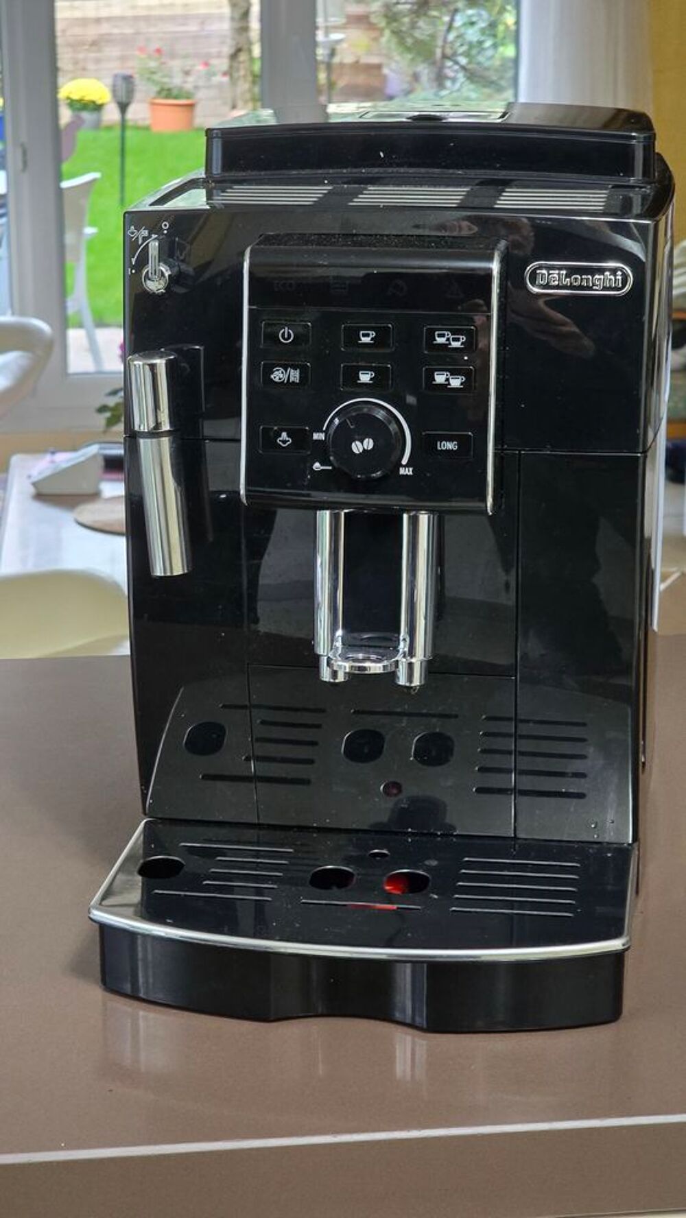 Machine caf&eacute; expresso broyeur delongui Electroménager