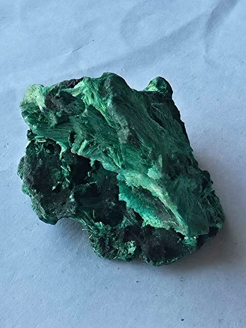 Min&eacute;ral de Collection : Malachite Fibreuse-Congo 