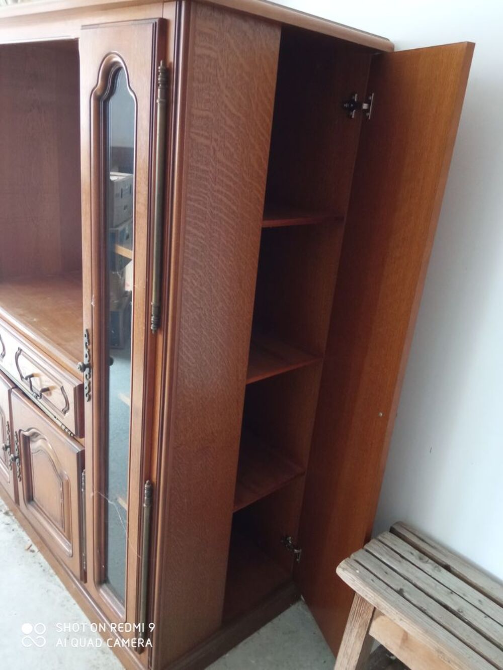 Meuble TV avec rangements sur les cot&eacute;s Meubles