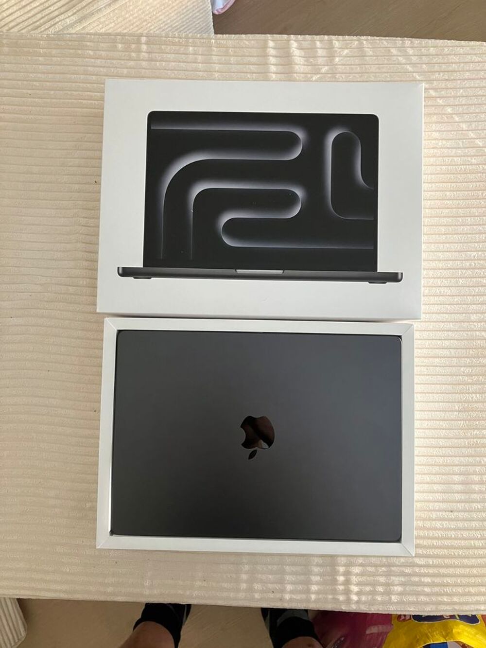 MacBook Pro (2024) 14' M4 Max 64 Go RAM SSD 2To Matériel informatique