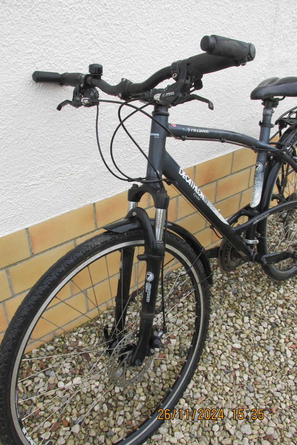 v&eacute;lo VTC bon &eacute;tat marque D&eacute;cathon Vélos