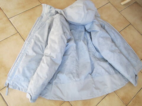 Un anorak Quechua 30 Brignais (69)