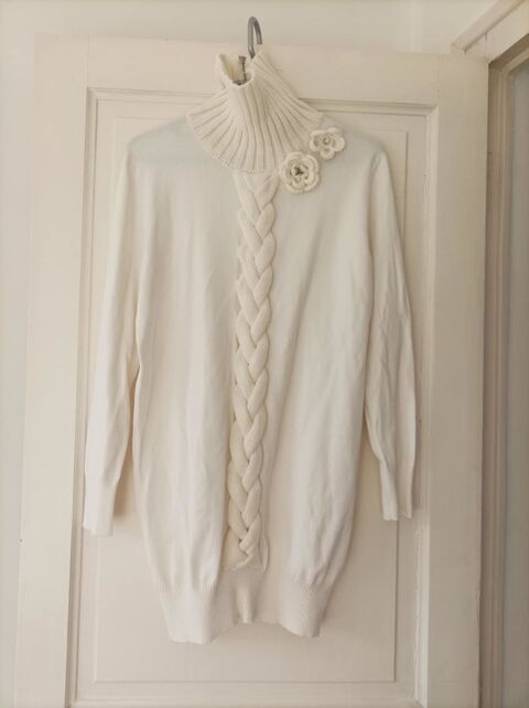 Robe pull � col montant
Troyes (10)