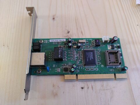 Carte r�seau D-Link DGE-528T PCI Gigabit RJ45 6 Toulouse (31)