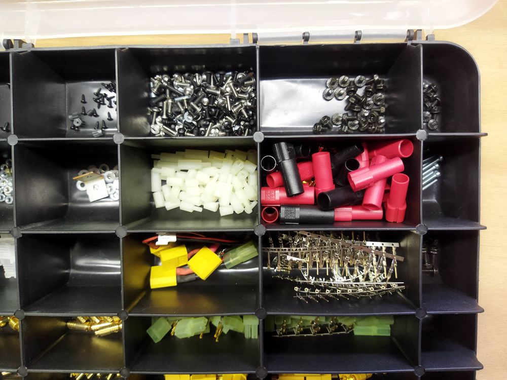 
gros lot pi&egrave;ces mod&eacute;lisme Bricolage