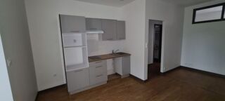  Appartement à louer 2 pièces 37 m²