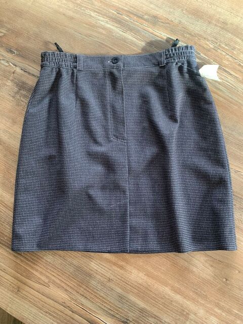 Jupe femme    Giesswein & Co    6 Saleilles (66)