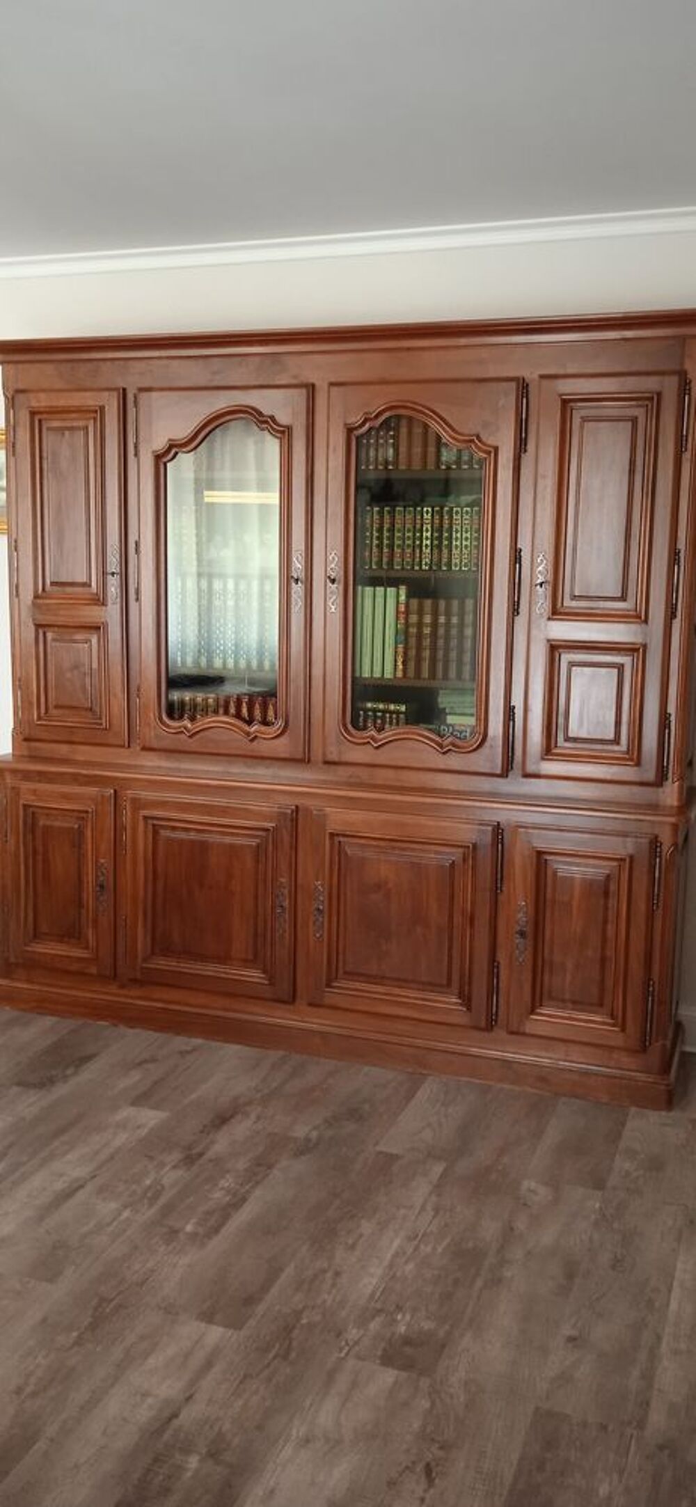 BIBLIOTHEQUE EN NOYER MASSIF Meubles