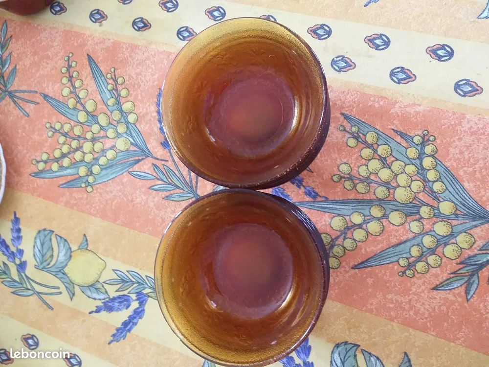 coupelle en verre pour mettre des fruits bon &eacute;tat Cuisine