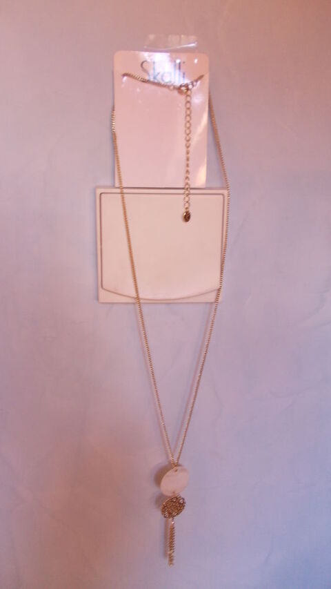 sautoir Skalli 18 Thiais (94)