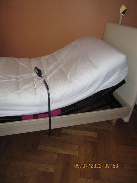 lit electrique 1 place 0 Lyon 3 (69)