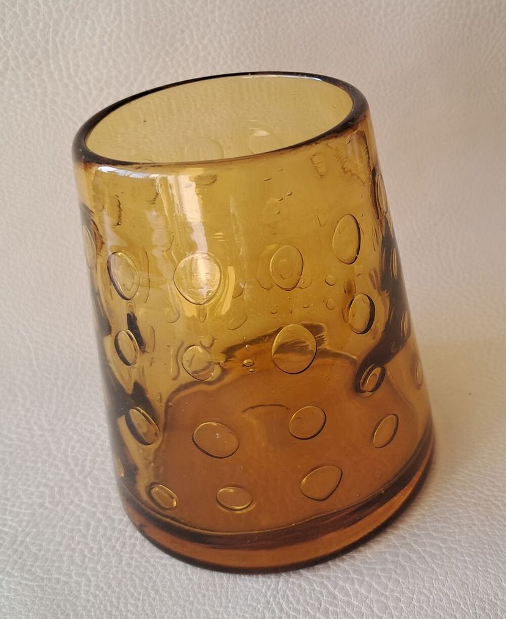 Vase petite taille en verre souffl&eacute; d&eacute;cor&eacute; de bulles d'air Décoration
